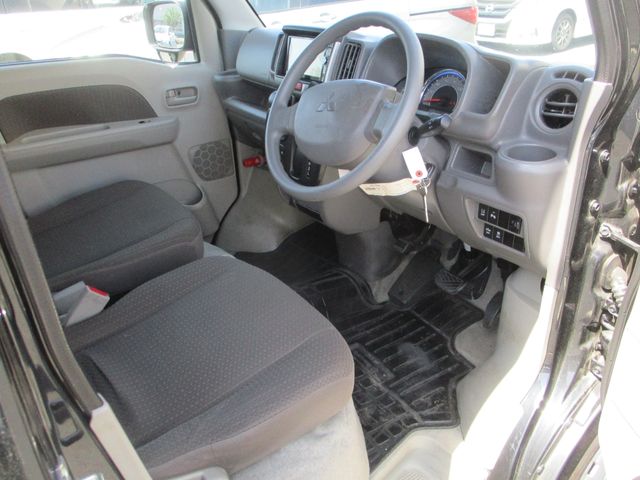 MITSUBISHI MINICAB van 2020