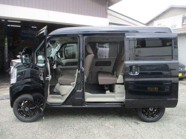 MITSUBISHI MINICAB van 2020