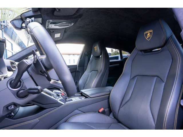 LAMBORGHINI LAMBORGHINI URUS 2021