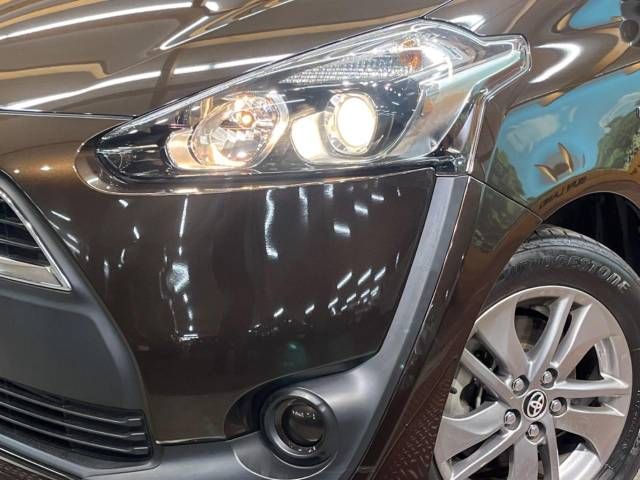 TOYOTA SIENTA HYBRID 2015