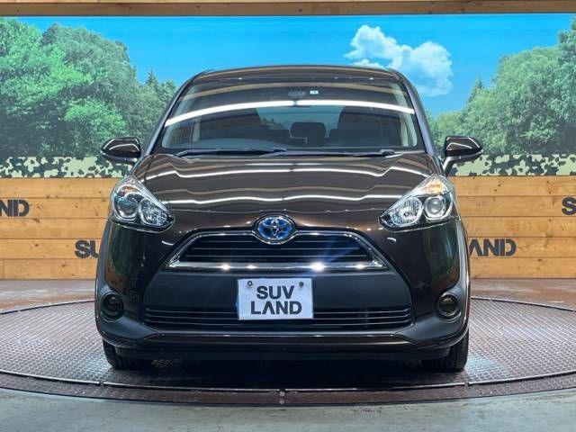 TOYOTA SIENTA HYBRID 2015