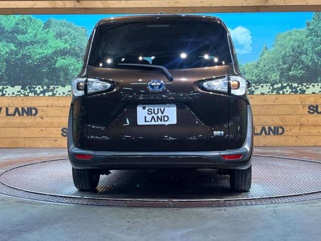 TOYOTA SIENTA HYBRID 2015