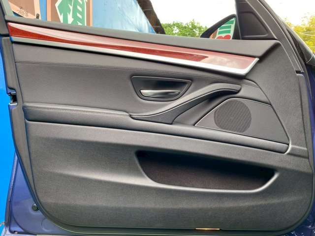 ALPINA ALPINA D5 Limousine 2012