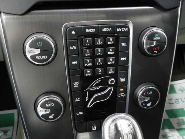 VOLVO VOLVO V40 2013