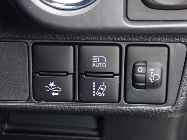 TOYOTA COROLLA FIELDER HYBRID 2022