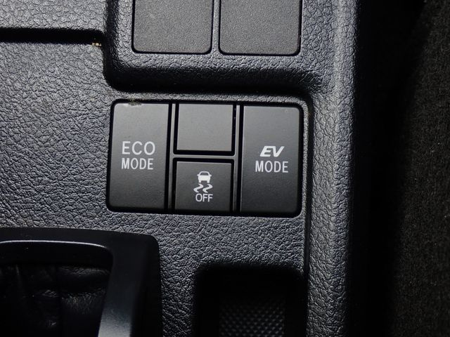 TOYOTA COROLLA FIELDER HYBRID 2022