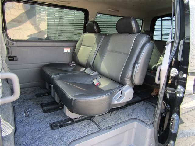 NISSAN CARAVAN coach 2004
