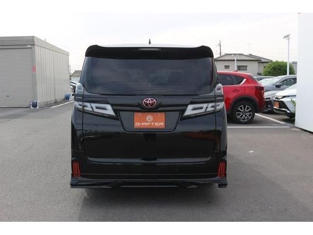 TOYOTA VELLFIRE 2018