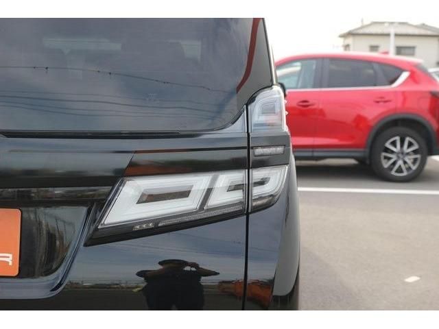 TOYOTA VELLFIRE 2018