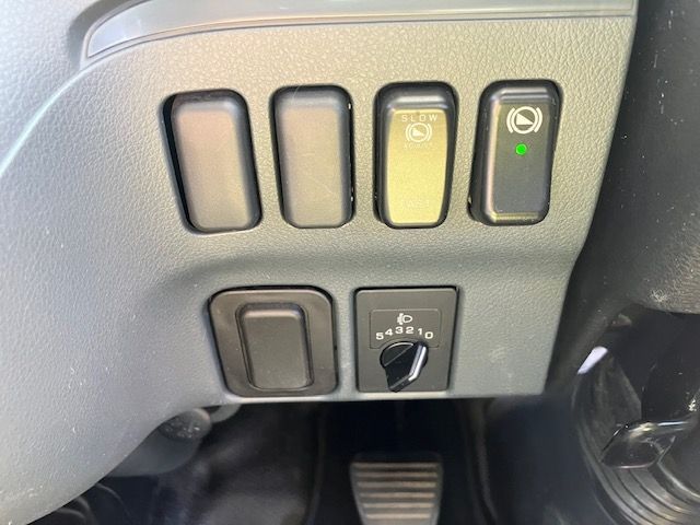 MITSUBISHI ROSA 2021