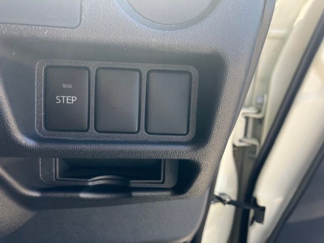 TOYOTA HIACE wagon 2014