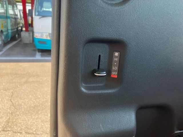 TOYOTA HIACE wagon 2014