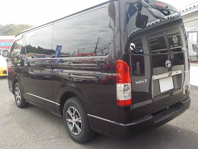 TOYOTA HIACE van 2WD 2019