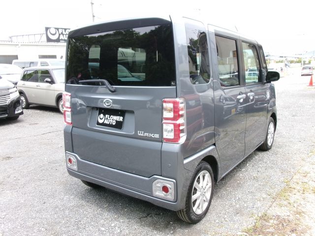 DAIHATSU WAKE 2021