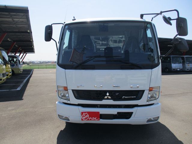 MITSUBISHI FUSOU FIGHTER 2025