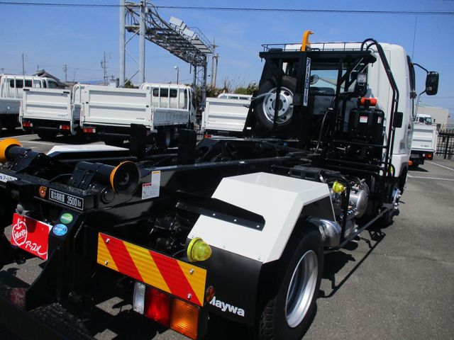 MITSUBISHI FUSOU FIGHTER 2025