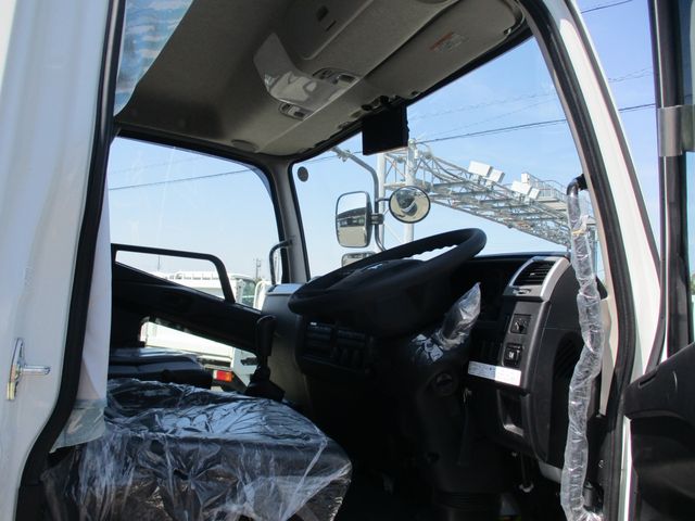 MITSUBISHI FUSOU FIGHTER 2025