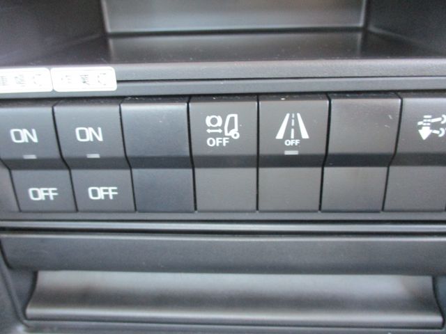 MITSUBISHI FUSOU FIGHTER 2025