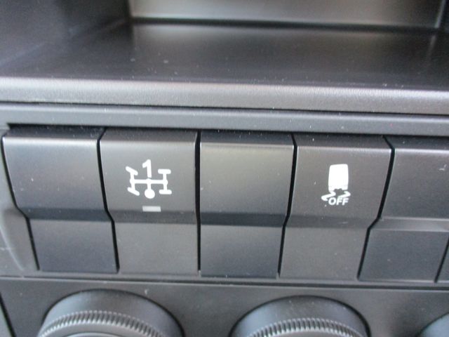 MITSUBISHI FUSOU FIGHTER 2025