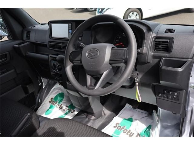 DAIHATSU HIJET CARGO 4WD 2024