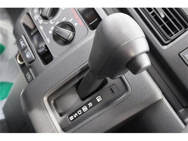 DAIHATSU HIJET CARGO 4WD 2024