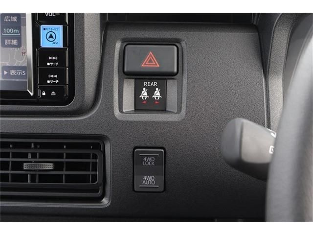 DAIHATSU HIJET CARGO 4WD 2024