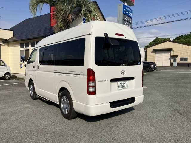 TOYOTA REGIUSACE van 1.25t 2WD 2012