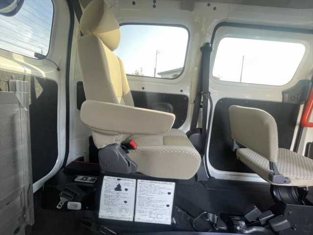 NISSAN NV200 VANETTE van 2019