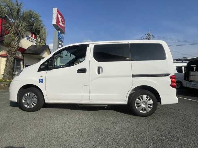 NISSAN NV200 VANETTE van 2019