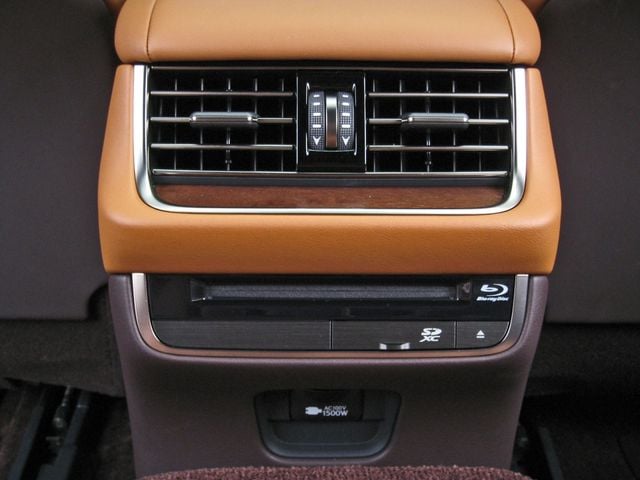 TOYOTA LEXUS LS500h 4WD 2017