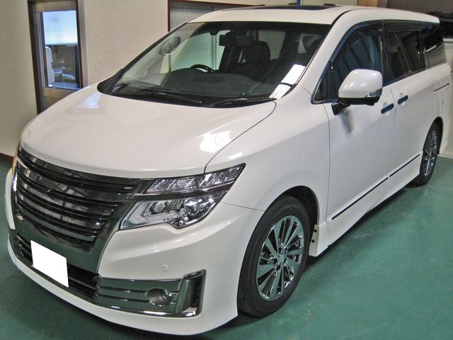 NISSAN ELGRAND  4WD 2016