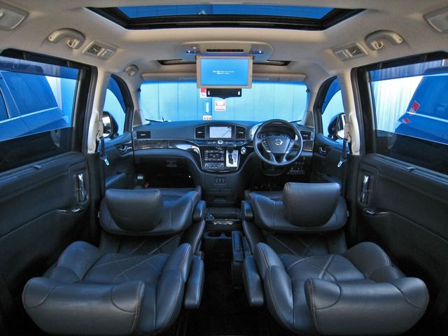 NISSAN ELGRAND 2016