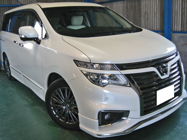 NISSAN ELGRAND 2017