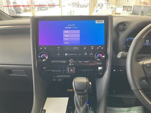 TOYOTA ALPHARD hybrid 4WD 2024