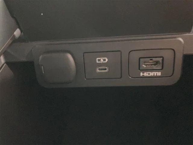 TOYOTA ALPHARD hybrid 4WD 2024