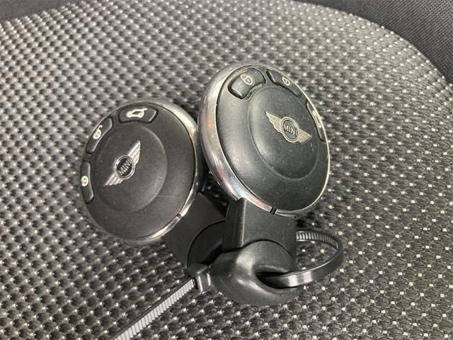 BMW BMW MINI COOPER CROSSOVER 2013