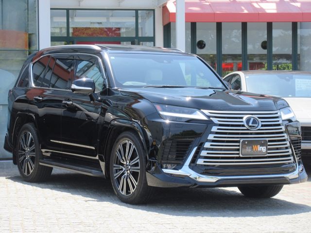 TOYOTA LEXUS LX600 2023