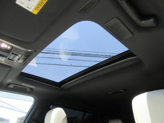 TOYOTA LEXUS LX600 2023