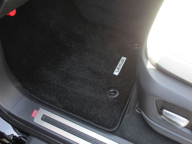 TOYOTA LEXUS LX600 2023