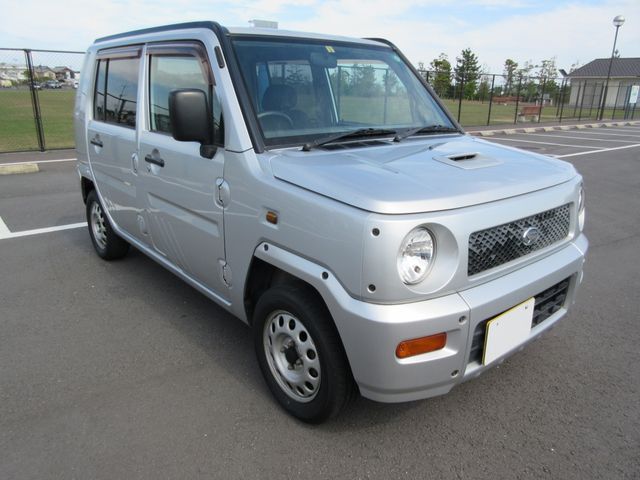 DAIHATSU NAKED 2001