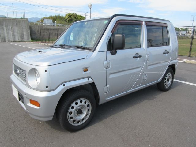 DAIHATSU NAKED 2001