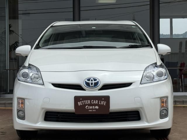 TOYOTA PRIUS 2011
