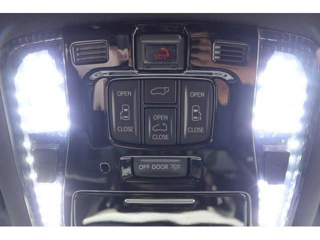 TOYOTA VELLFIRE 2020