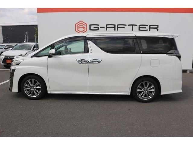 TOYOTA VELLFIRE 2020