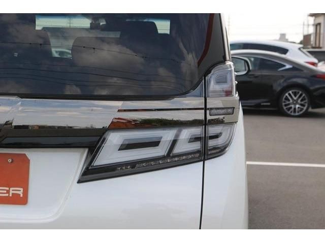 TOYOTA VELLFIRE 2020