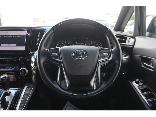 TOYOTA VELLFIRE 2020