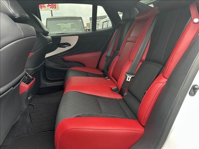 TOYOTA LEXUS LS500 4WD 2022