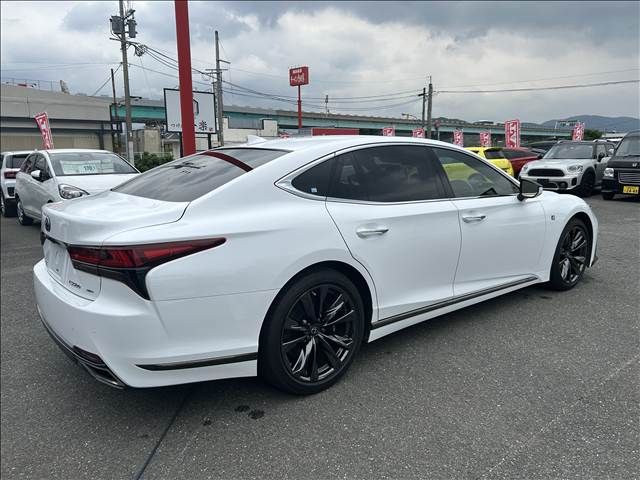 TOYOTA LEXUS LS500 4WD 2022