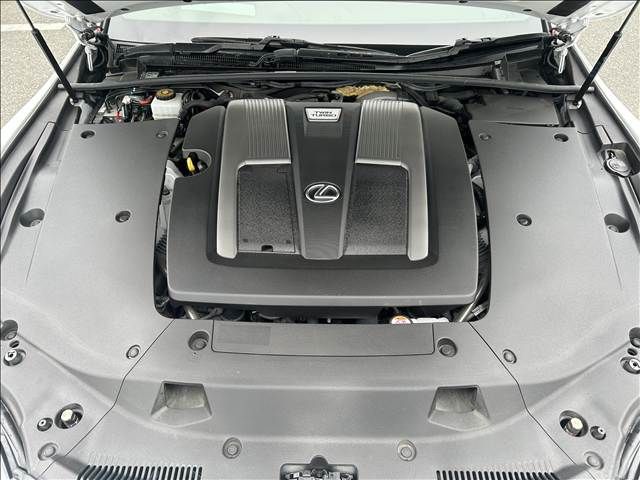 TOYOTA LEXUS LS500 4WD 2022