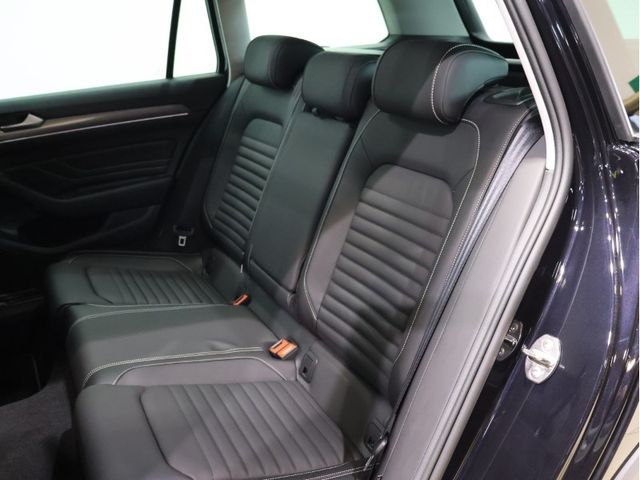 VOLKSWAGEN VOLKSWAGEN PASSAT Alltrack 2024